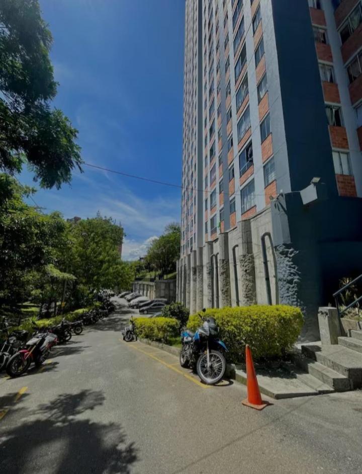 Apartamento Vistas Lindas Cerca Centro Медельин Экстерьер фото