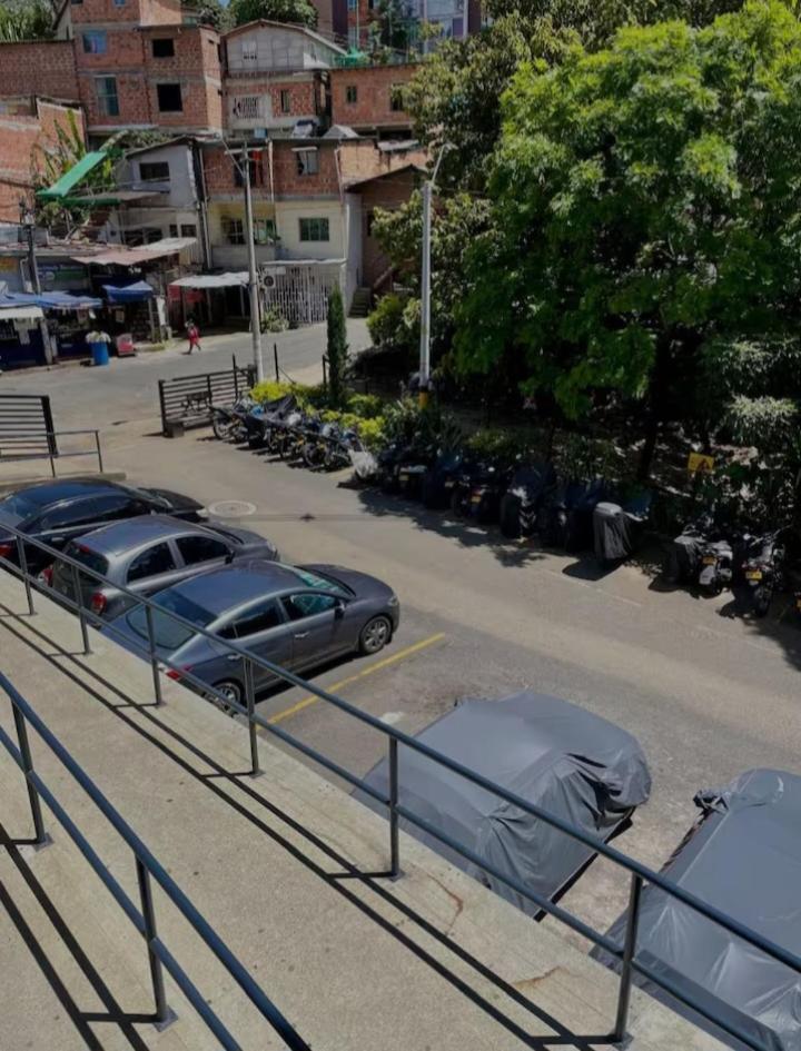 Apartamento Vistas Lindas Cerca Centro Медельин Экстерьер фото
