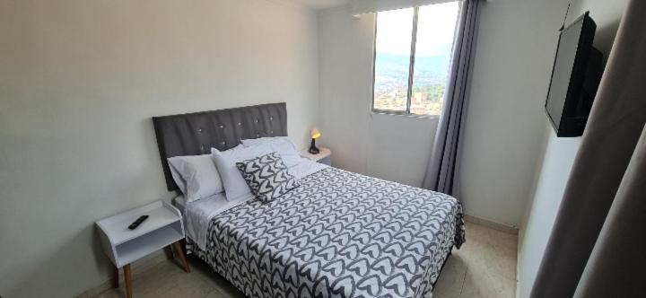 Apartamento Vistas Lindas Cerca Centro Медельин Экстерьер фото