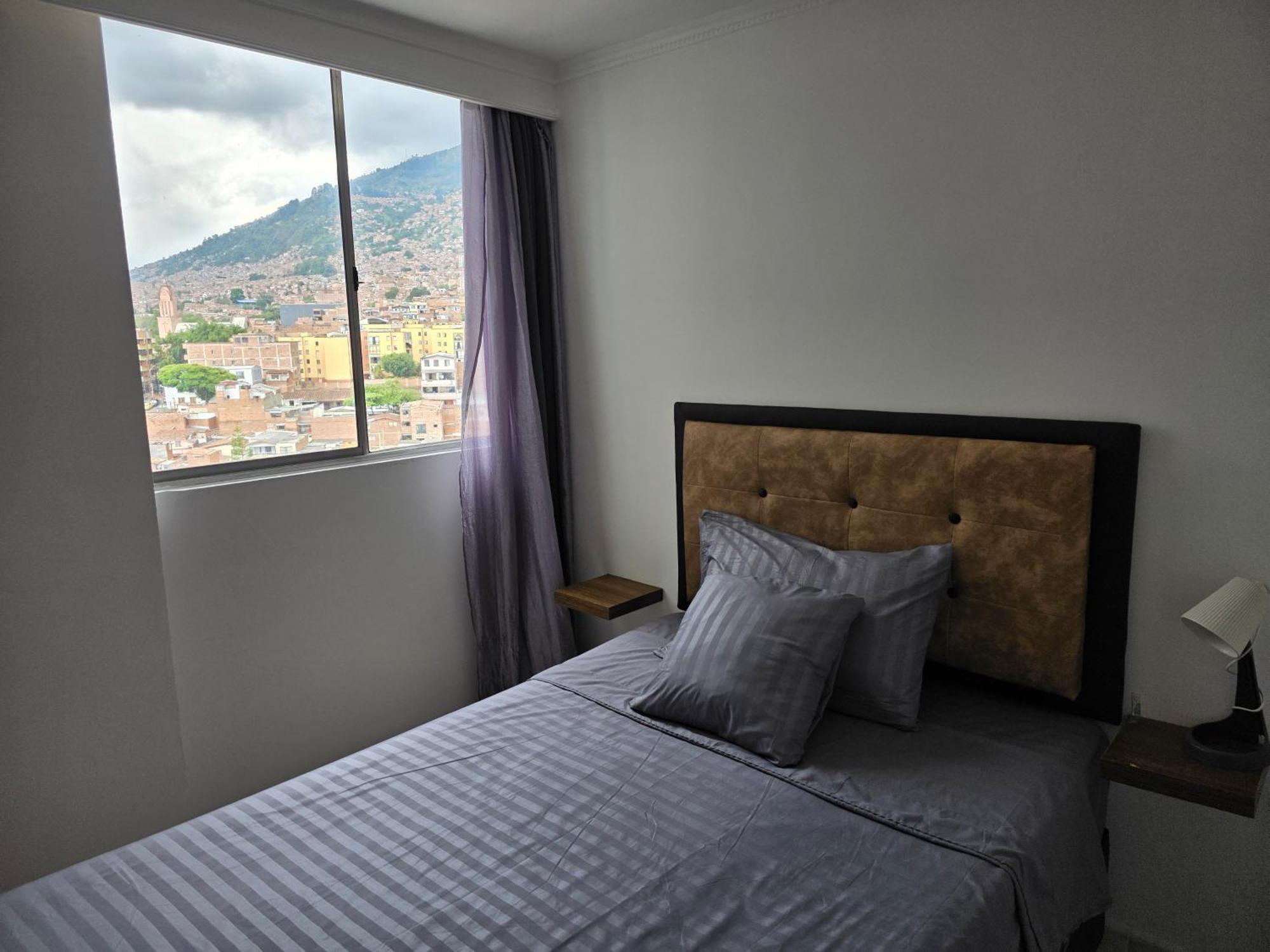 Apartamento Vistas Lindas Cerca Centro Медельин Экстерьер фото