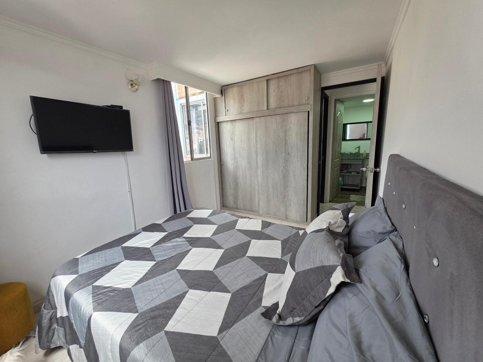 Apartamento Vistas Lindas Cerca Centro Медельин Экстерьер фото